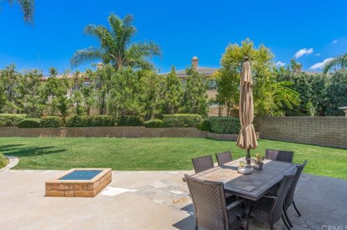 8198 Woodsboro Ave, Anaheim CA  92807-2519 exterior