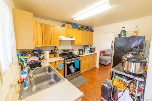 2969 Varsity Cir, Honolulu HI  96826-1745 exterior