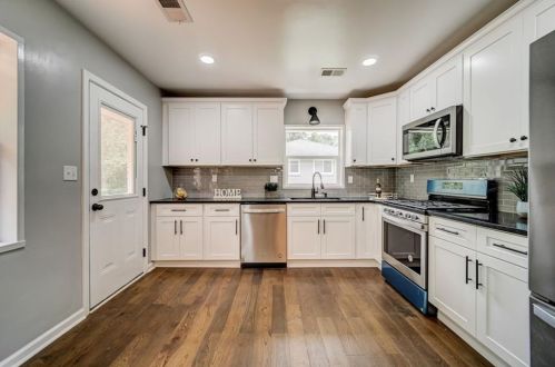 2574 Lancaster Dr, Atlanta GA  30344-2329 exterior