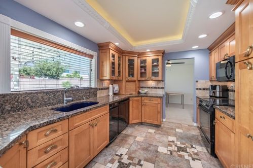 1567 Bridget Ave, Simi Valley CA  93065-3607 exterior