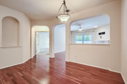 8717 Copano Dr, Austin TX  78749-3886 exterior