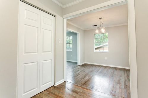 610 Alex Dr, Atlanta GA  30331-4350 exterior