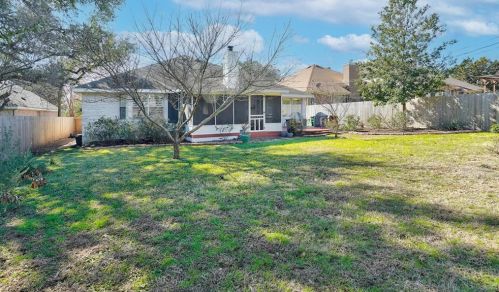 6408 Convict Hill Rd, Austin TX  78749-2348 exterior