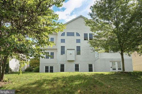 31 Wagon Shed Ln, Middletown, MD 21769-7754