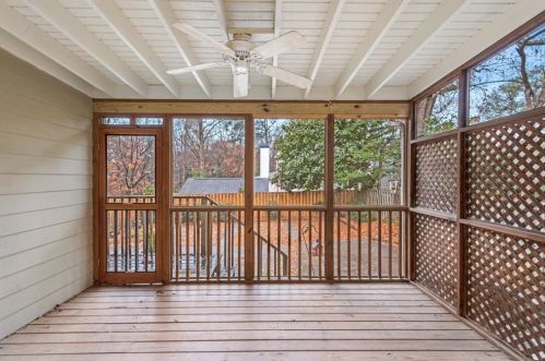 725 Brookridge Dr, Atlanta GA  30306-3676 exterior