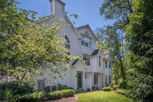 4 Caroline Foster Ct, Morristown, NJ 07960-2774