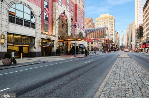 400 Broad St, Philadelphia, PA 19146-4901