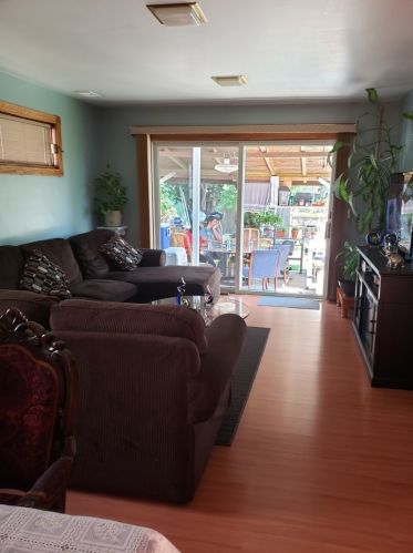427 Marvin Pl, Wheeling, IL 60090-4914