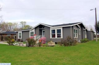 909 Gum St, Kennewick, WA 99336-5816