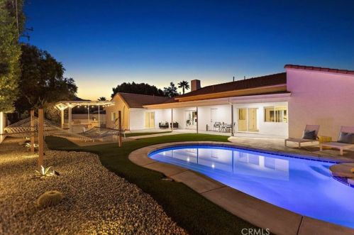 889 Francis Dr, Palm Springs, CA 92262-2213