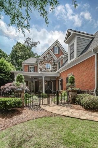 1750 High Trl, Atlanta GA  30339-5617 exterior