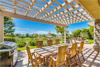 716 Cypress Hills Dr, Encinitas, CA 92024-2376