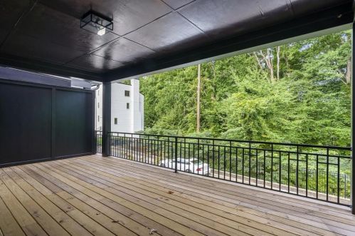 2996 Hermance Dr, Atlanta GA  30319-2735 exterior