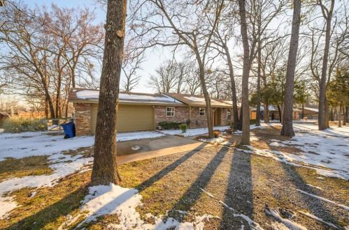 109 Perkins Rd, Aubrey, TX 76227-9679