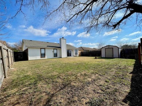 7208 Rdg Rd, Fort Worth TX  76133-7726 exterior