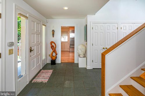 22 Constitution Hl, Princeton NJ  08540-6748 exterior