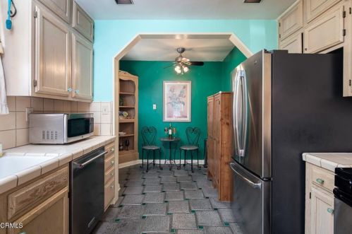 1241 Sonora Ave, Glendale CA  91201-1425 exterior