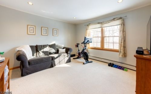 4 Tulip Ln, Dover NJ  07869-4773 exterior