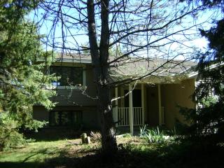 5796 Lametti Ln, Saint Paul, MN 55126-4745