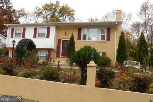 14634 Delano Dr, Woodbridge, VA 22193-1742