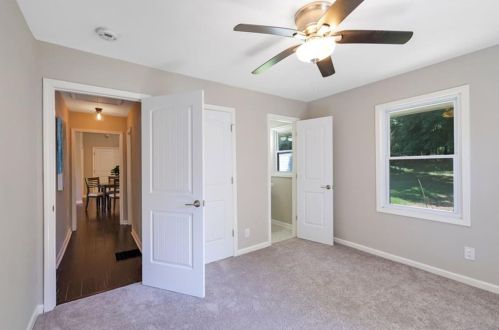 1976 Dering Cir, Atlanta GA  30345-1612 exterior