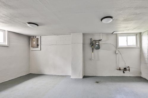 5270 Charloe St, Cincinnati OH  45227-1034 exterior