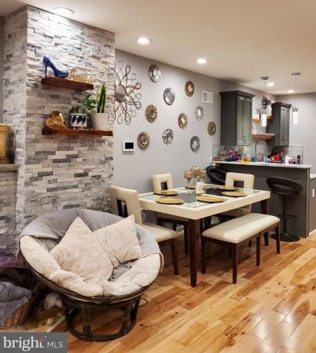 2619 Manton St, Philadelphia PA  19146-3811 exterior