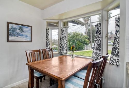 237 Ardys Pl, Vista CA  92084-5118 exterior