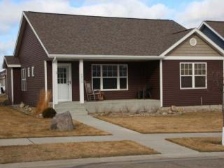 4930 Shelburne St, Bismarck, ND 58503-5604