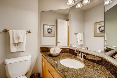 1252 Bucher Ave, Saint Paul MN  55126-8436 exterior