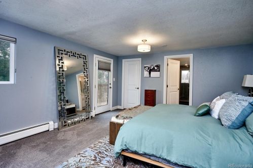 5564 Mansfield Ave, Denver CO  80237-1064 exterior