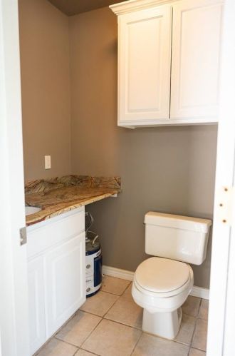 211 Oaklawn Ave, Nocona TX 76255-3109 exterior