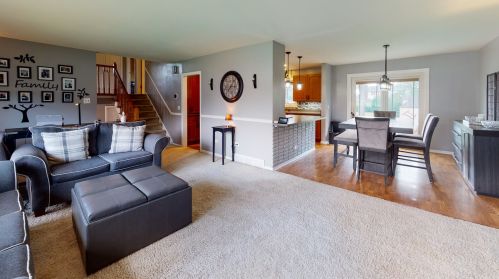 1035 Forest Ave, Des Plaines, IL 60018-1503