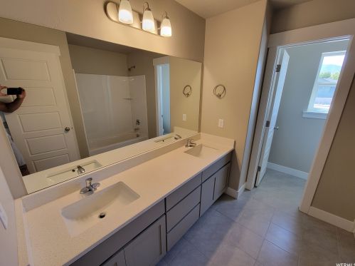 216 200, Woodland Hills UT 84653-8400 exterior