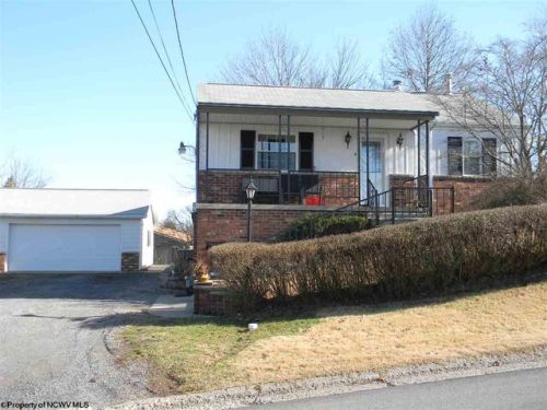 15 Garfield St, Morgantown WV  26501-4201 exterior