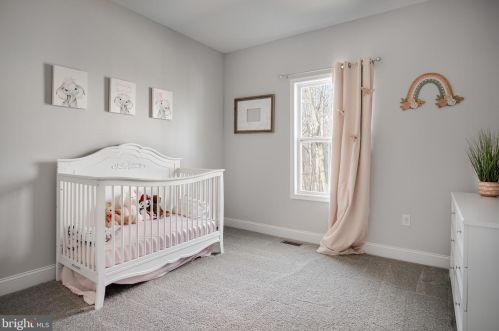 258 Speaks Ln, Harpers Ferry WV  25425 exterior