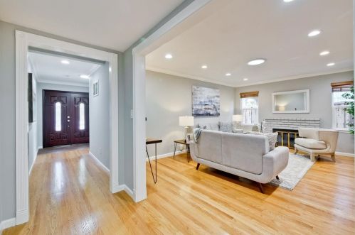 1878 Crater Lake Ave, Milpitas, CA 95035-6606