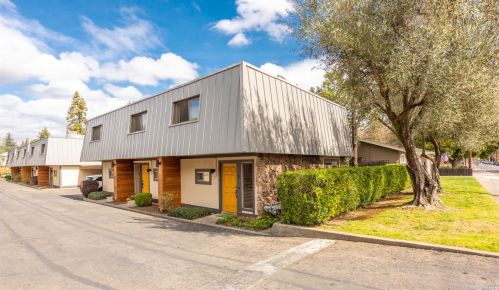 319 North St, Healdsburg, CA 95448-4269