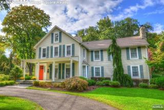 57 Park Ave, Wyckoff, NJ 07481-3346