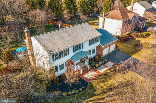 7 Glenbrook Ct, Trenton, NJ 08648-5556