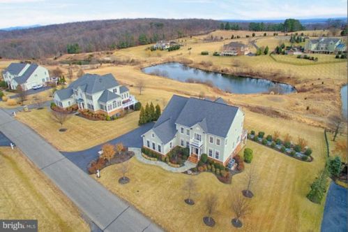 17244 Cannonade Dr, Leesburg, VA 20176-7192