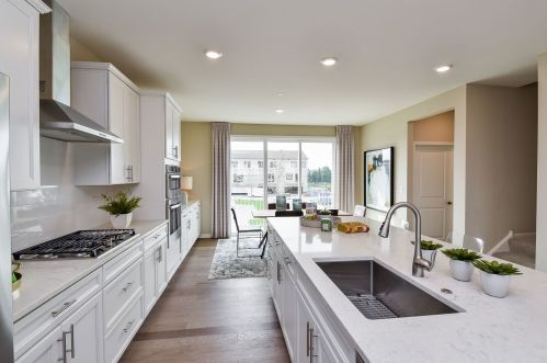 2939 Showplace Dr, Naperville IL  60564-5055 exterior