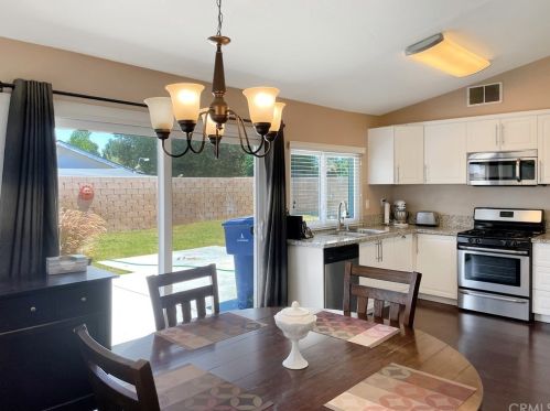 2995 Cody Ct, Riverside, CA 92503-5933