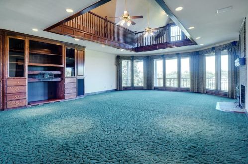 6908 Ridgewood Dr, Fort Worth TX  76132-4554 exterior