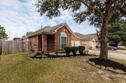 25822 Palmdale Estate Dr, Richmond TX  77406-3876 exterior