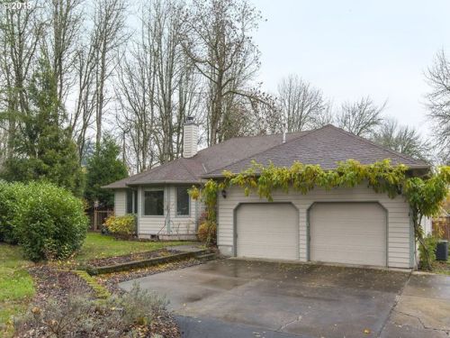 6612 Walnut Ter, Portland, OR 97223-2201