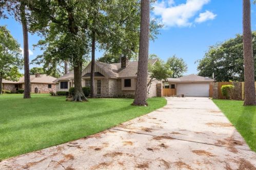 27017 Jimmy Ln, Conroe TX  77385-9020 exterior