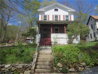 18 Upland Rd, Winsted CT  06098-1002 exterior