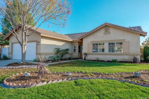 390 Cambridge Dr, San Jacinto, CA 92583-6518