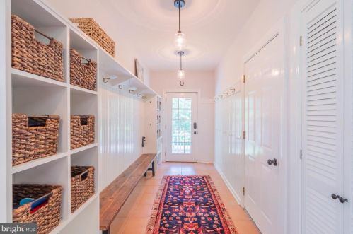 8 Nelson Rdg Rd, Princeton NJ  08540-7426 exterior